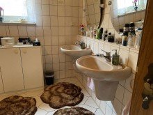 Badezimmer ImmobilienPunkt*** Ger�umiges 1-2-Fam.haus in toller Ortsrandlage