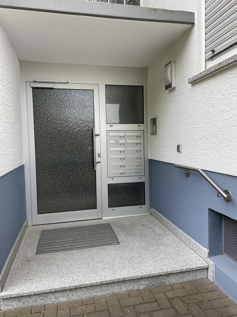 Hauseingang neu Etagenwohnung Nierstein