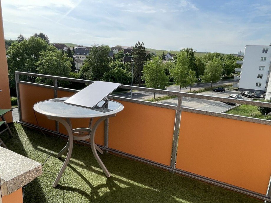 Balkon mit Ausblick Etagenwohnung Nierstein