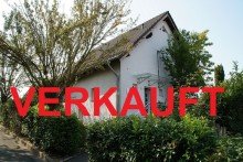 VERKAUFT ImmobilienPunkt*** Bestlage Nierstein - Energiesparhaus am Rande der Weinberge!