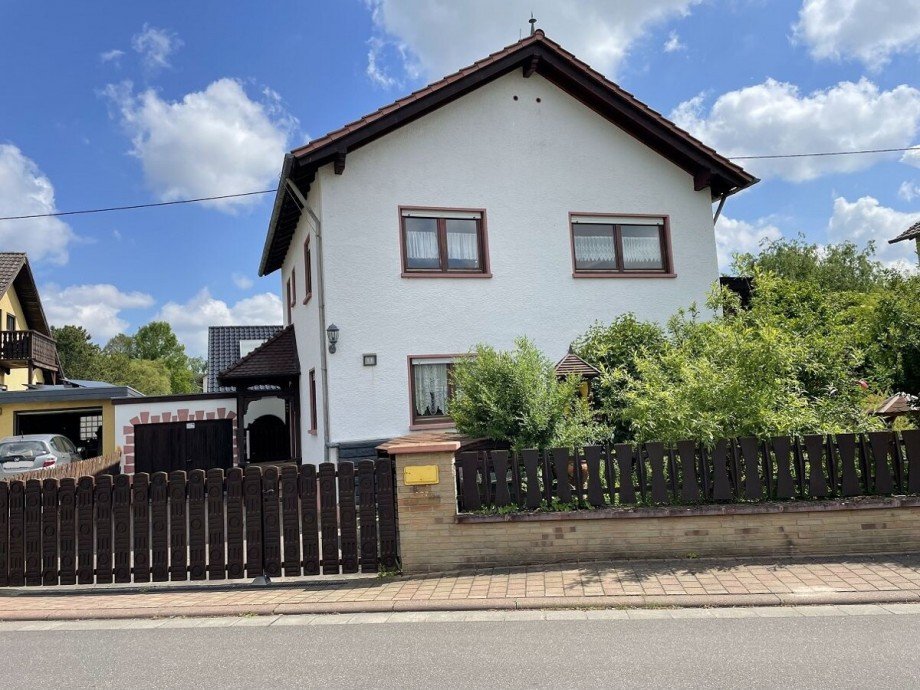 Stra�enansicht Einfamilienhaus Gau-Odernheim