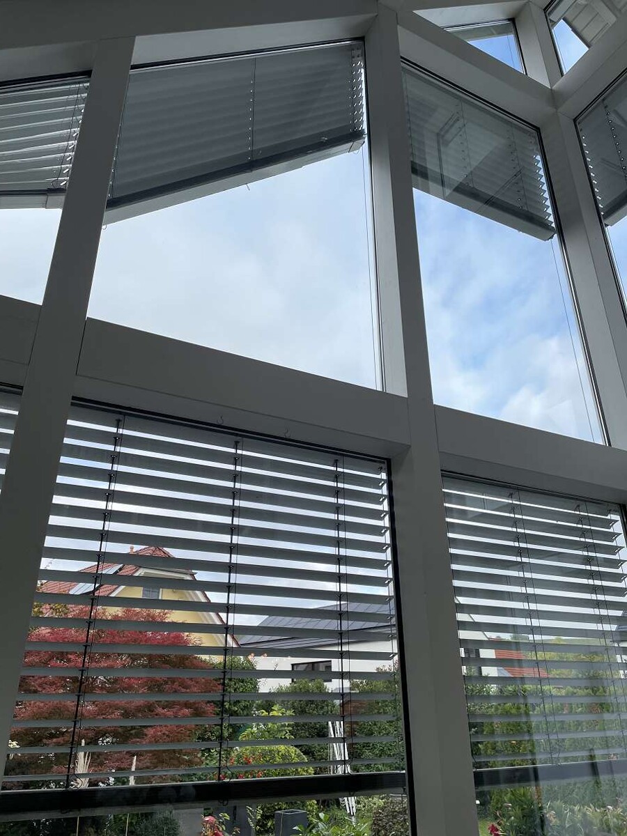 elektr. Au�en-Jalousien mit Schr�gverschattung Einfamilienhaus Dienheim