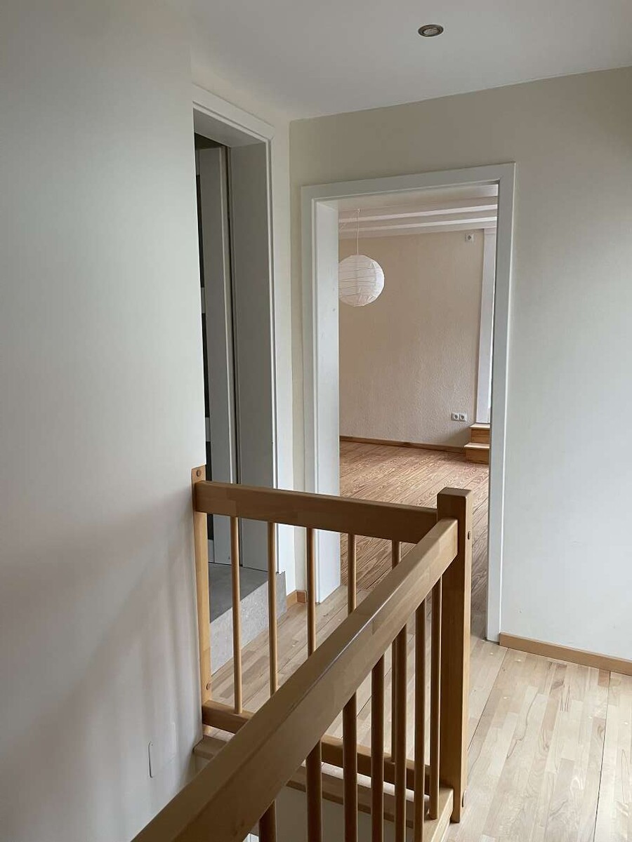 Flur OG vorne Zweifamilienhaus Guntersblum