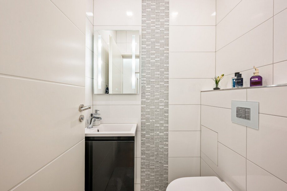 G�ste-WC Dachgeschosswohnung Nierstein