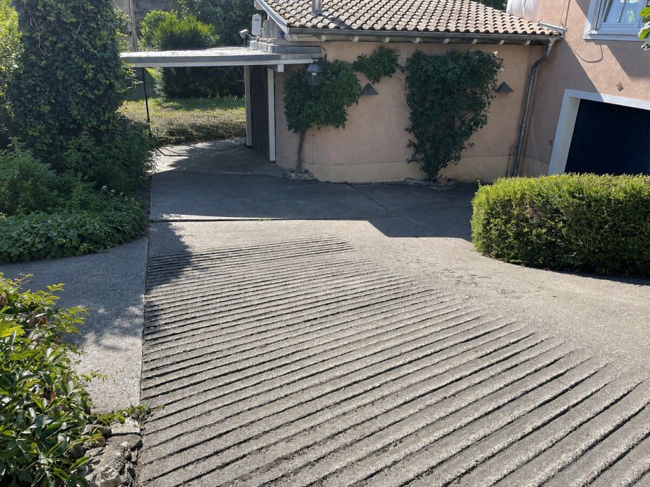 Garagenzufahrt und Carport Einfamilienhaus Oppenheim
