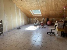 Zimmer DG teilausgebaut ImmobilienPunkt*** Ger�umiges 1-2-Fam.haus in toller Ortsrandlage