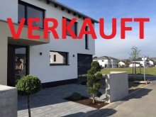 Hausansicht ImmobilienPunkt*** Nagelneues Architekten-Traumhaus mit Exklusiv-Ausstattung
