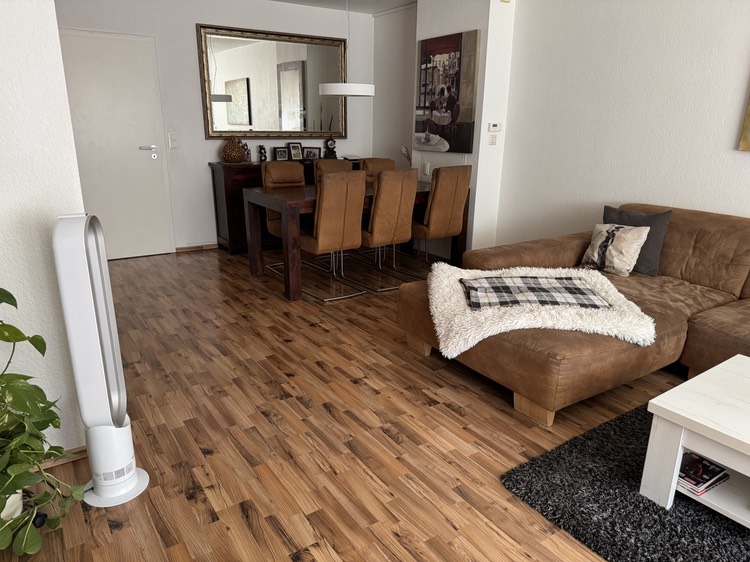 Wohnen und Essen Reihenmittelhaus Fl�rsheim