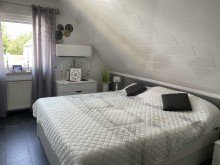 Schlafzimmer mit Klimaanlage ImmobilienPunkt*** TOP renoviertes Einfamilienhaus zum baldigen Bezug
